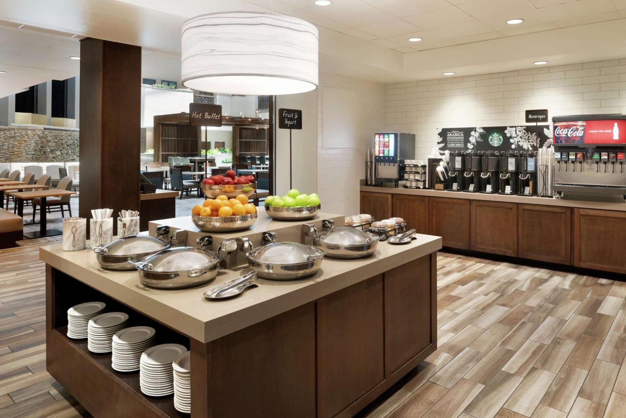 Hotel Embassy By Hilton Atlanta Alpharetta