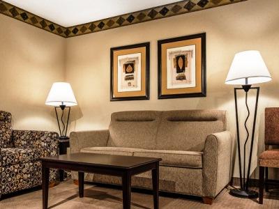 Embassy By Hilton Atlanta Hotel 4*