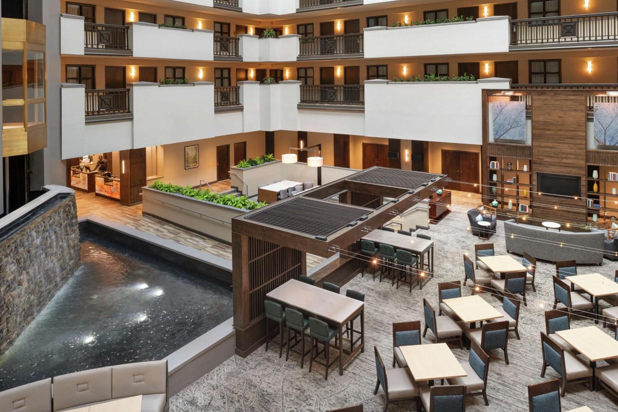 Hotel Embassy By Hilton Atlanta